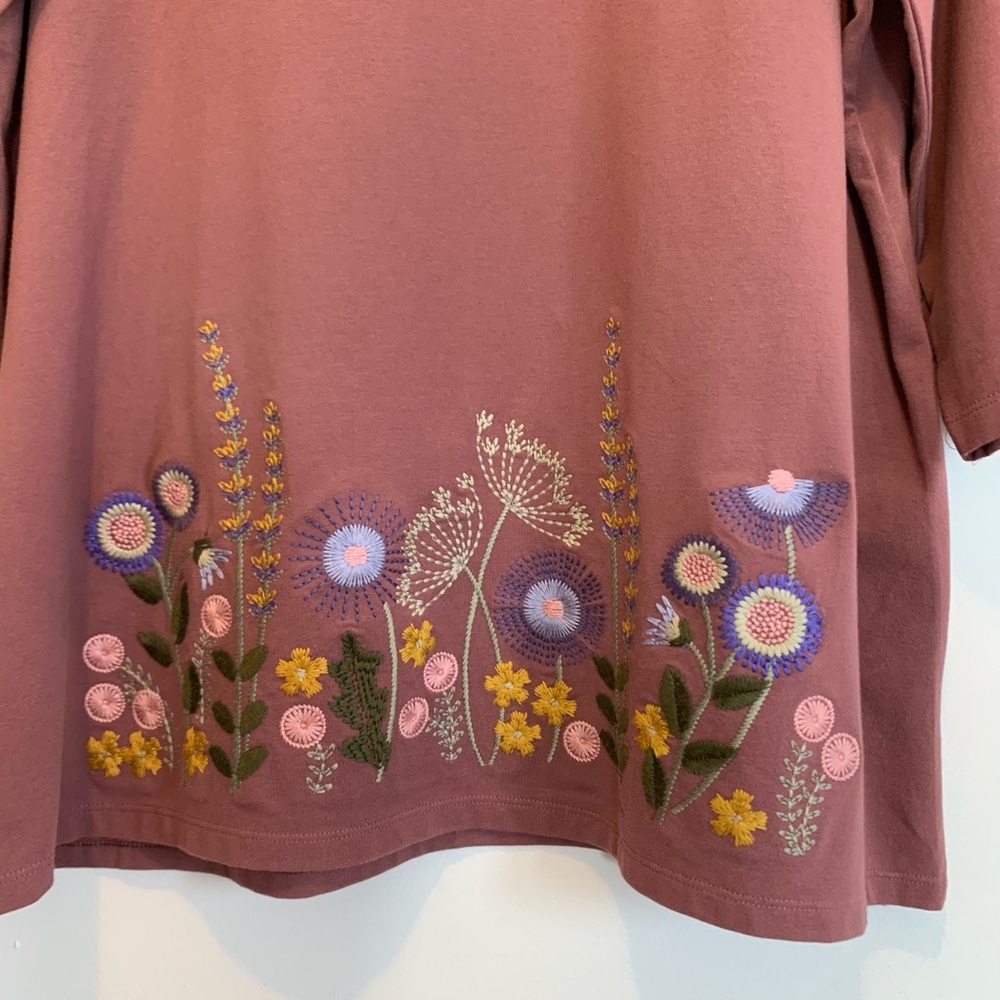 New D&Co Fall Floral Embroidery Relaxed Top Large 3/4 Sleeve - Picture 2 of 7